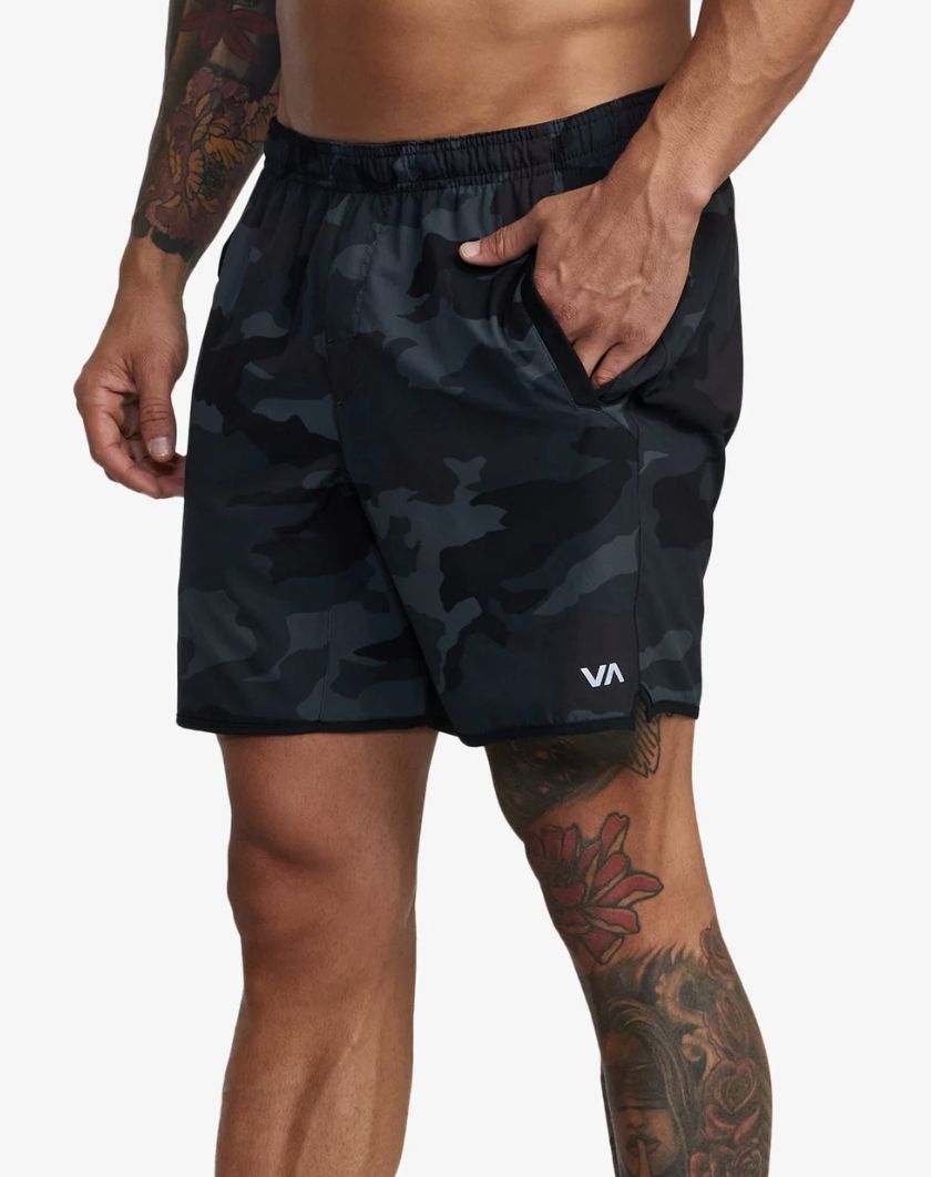 RVCA MENS  YOGGER STRETCH 17" SHORT - CAMOUFLAGE