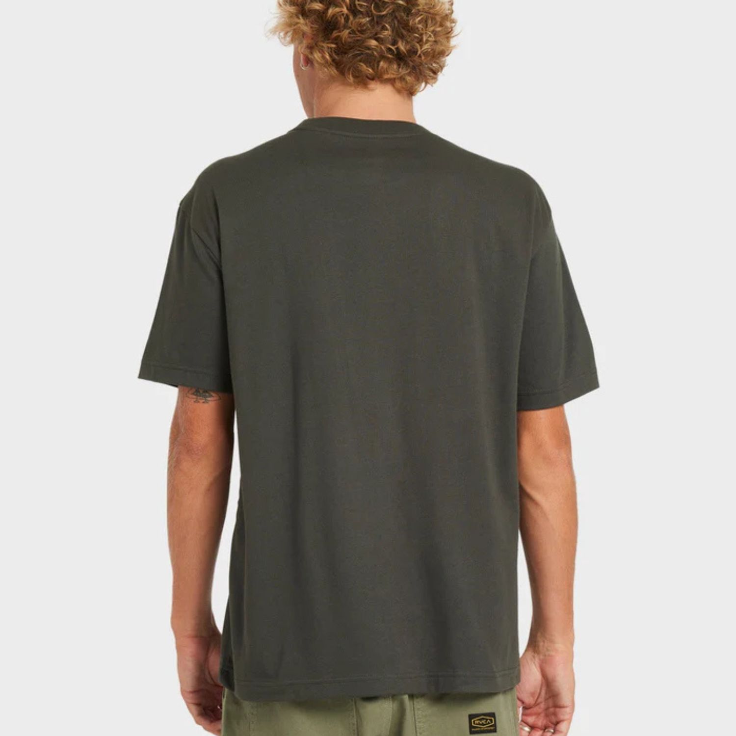 RVCA MENS  MERIC TEXT SS TEE - PIRATE BLACK