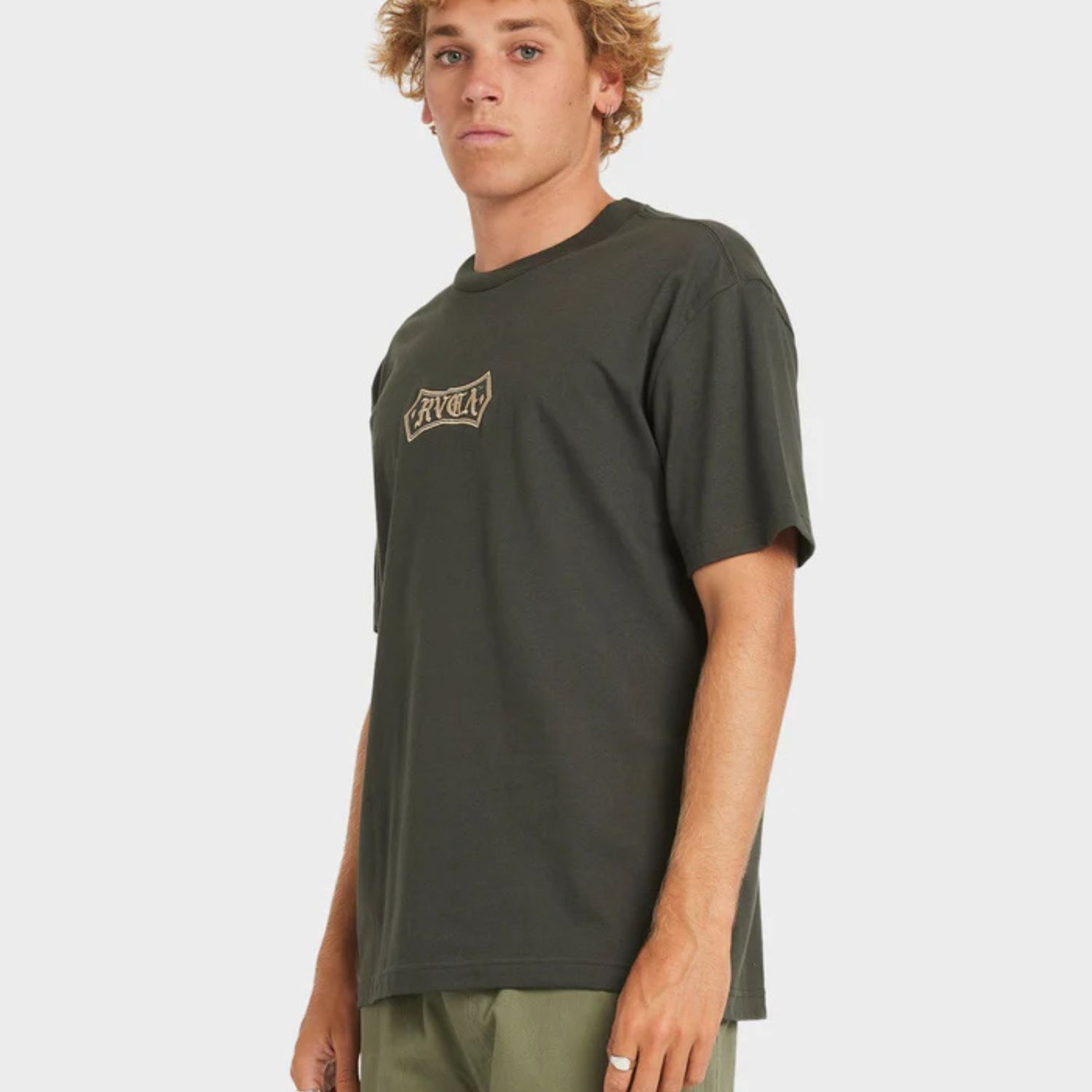 RVCA MENS  MERIC TEXT SS TEE - PIRATE BLACK