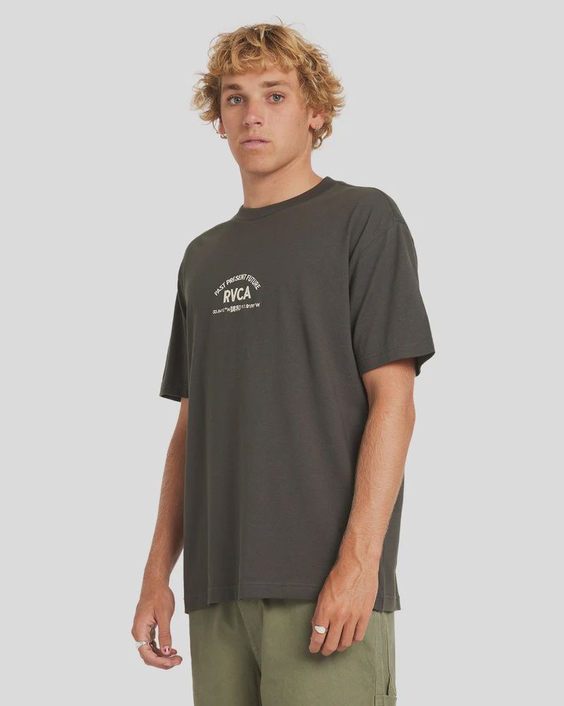 RVCA MENS  TEXTFULL SS TEE - PIRATE BLACK
