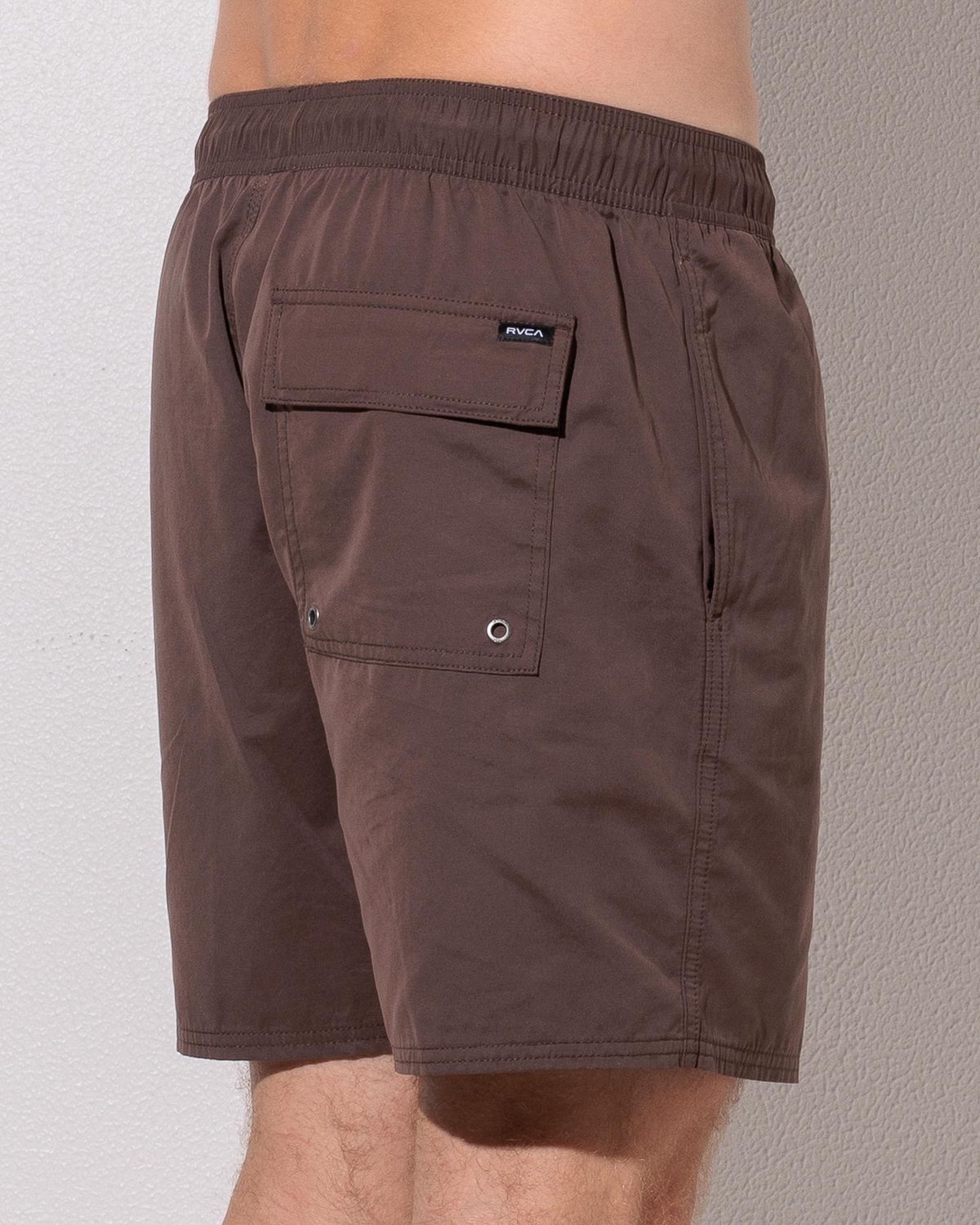 RVCA MENS  OPPOSITES ELASTIC 2 17" SHORT - MOCHA