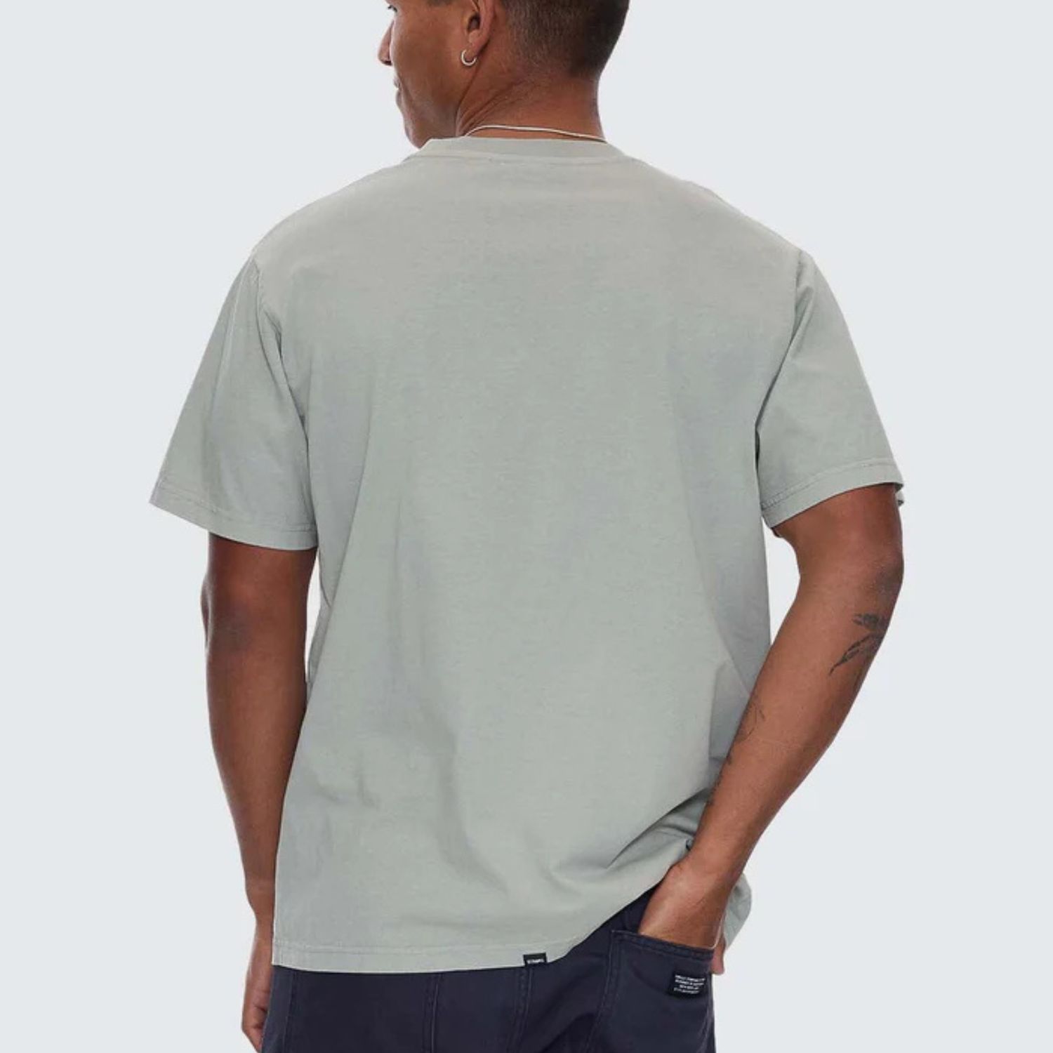 THRILLS MENS A HAVEN FOR THE RESTLESS MERCH FIT SS TEE - DIRTY SAGE