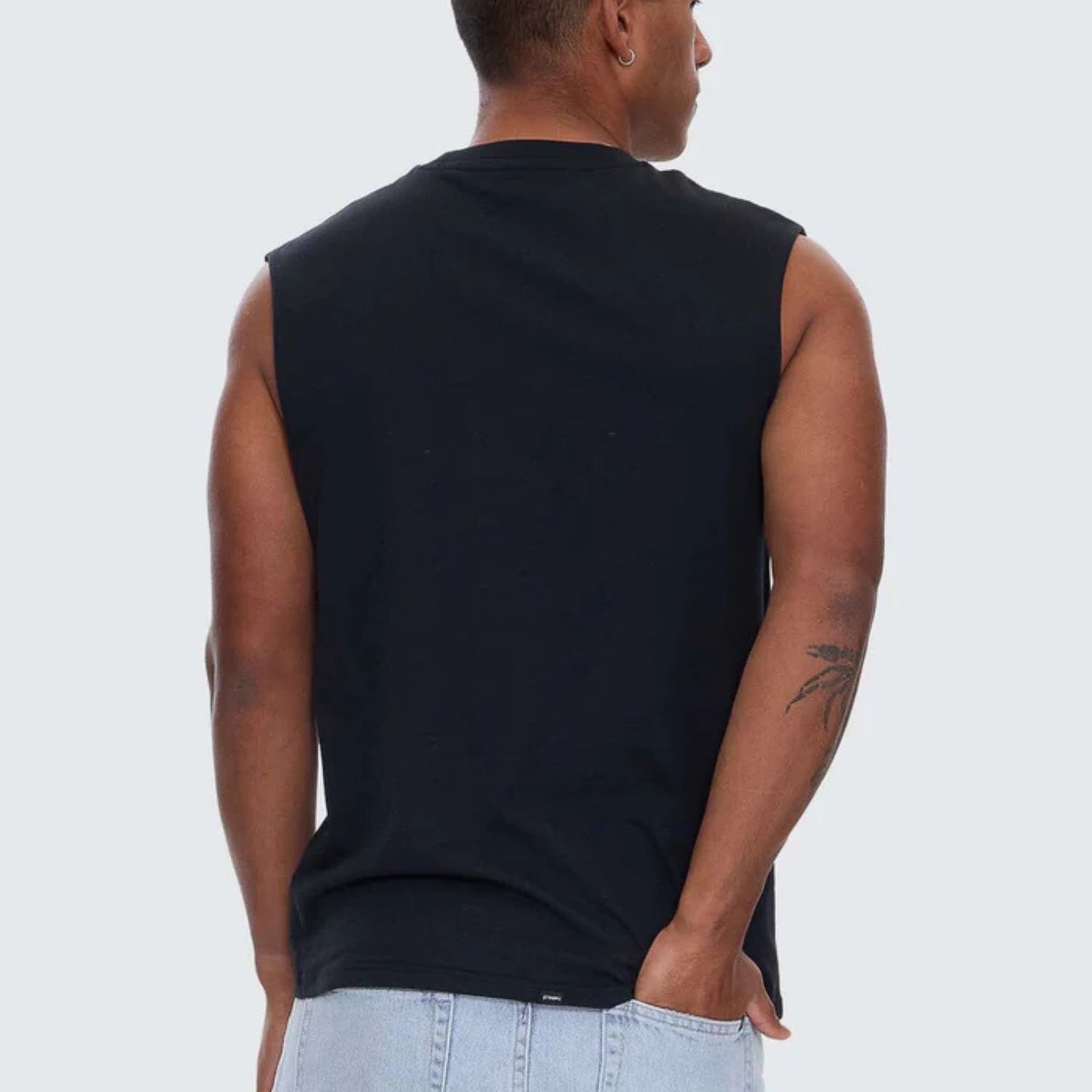 THRILLS MENS A HAVEN FOR THE RESTLESS MERCH FIT MUSCLE TEE - WASHED BLACK