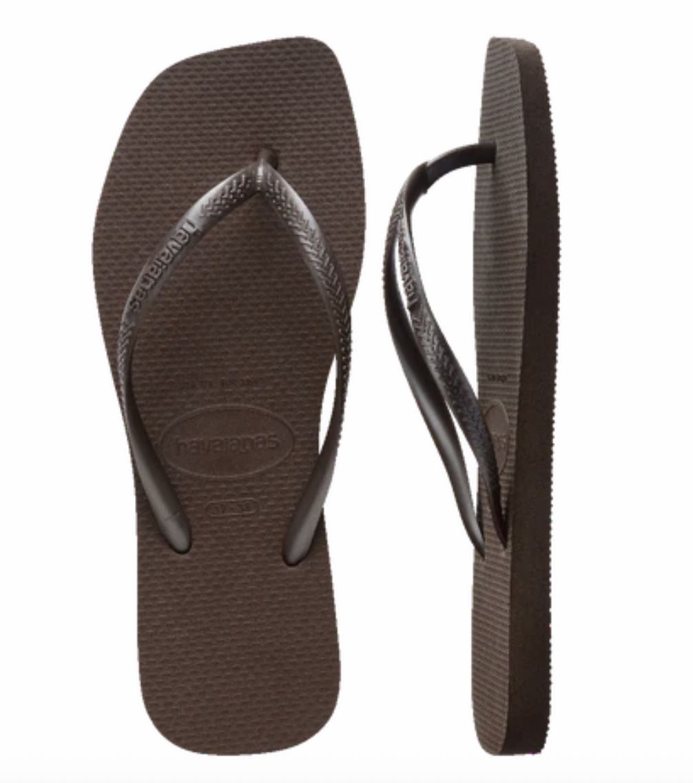 HAVAIANAS WOMENS SLIM SQUARE TOE THONG - DARK BROWN