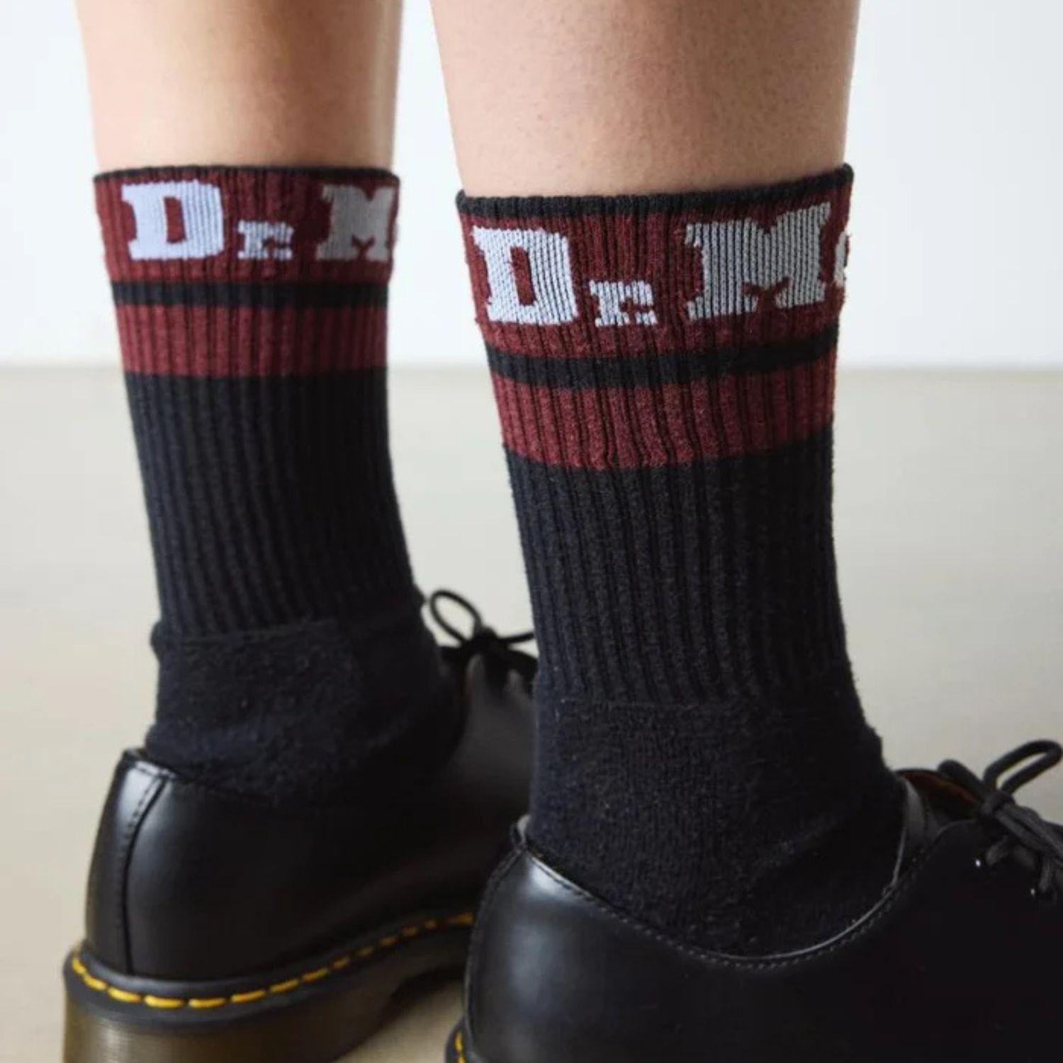 DR MARTEN ATHLETIC LOGO SOCK- BLACK COTTON BLEND/CHERRY RED