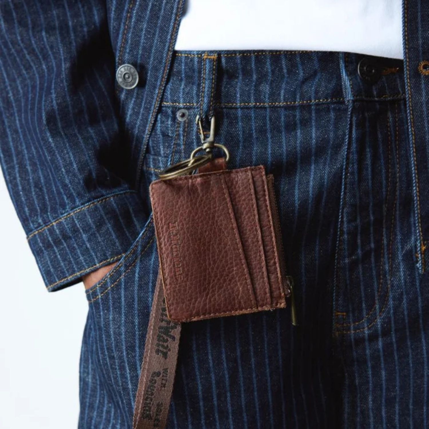 DR MARTEN CARD HOLDER- CASHEW AMBASSADOR