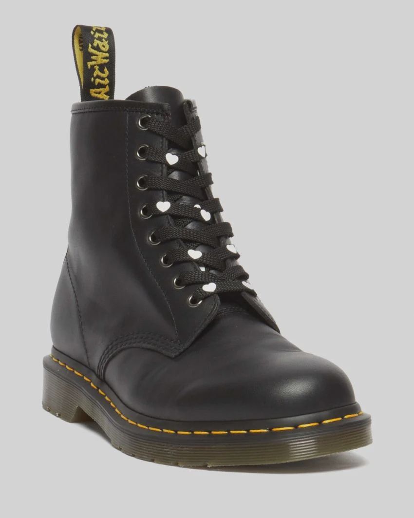 DR MARTEN 140CM 8-10 EYE FLAT HEART LACES- BLACK