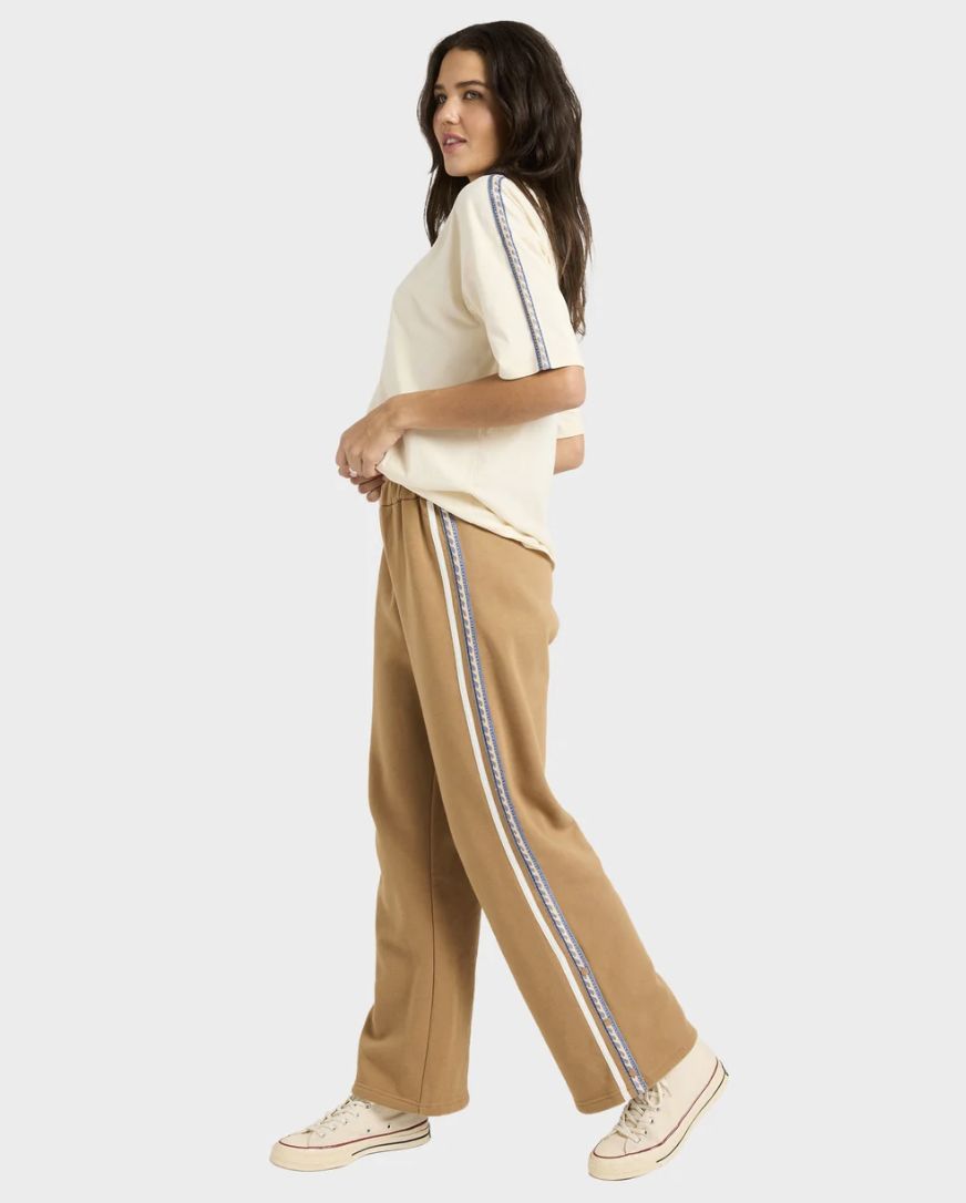 BILLABONG WOMENS THE WAY BACK FLEECE PANT - CEMENT