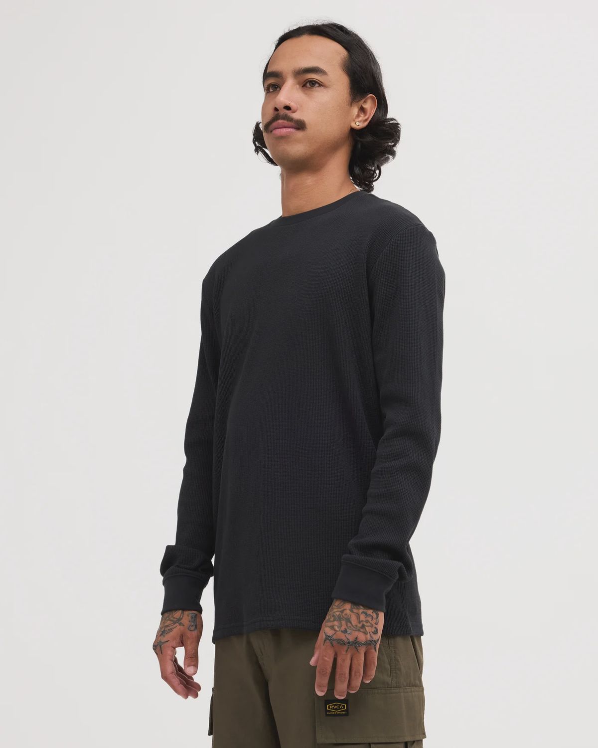 RVCA MENS DAYSHIFT THERMAL LS TOP - BLACK