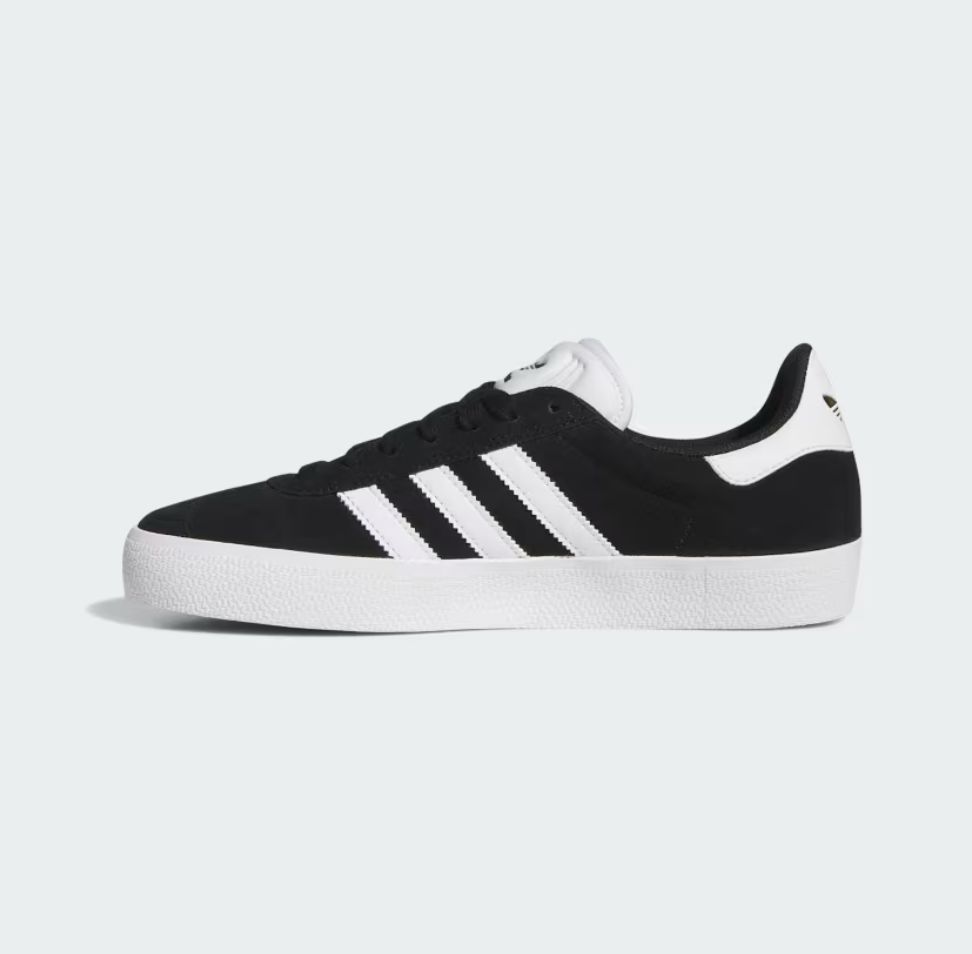 ADIDAS UNISEX GAZELLE ADV - CORE BLACK / FTWWHT / GOLD METALLIC
