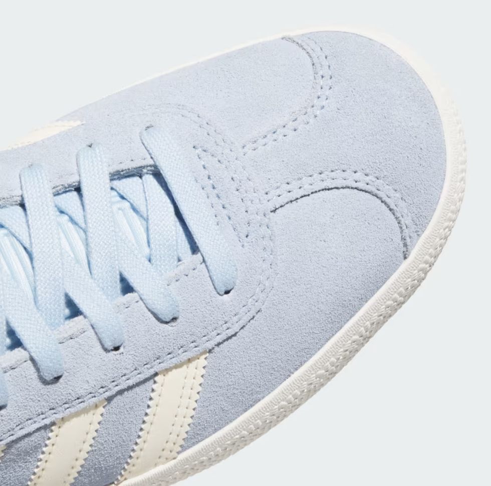 ADIDAS UNISEX GAZELLE ADV - CLEAR SKY / CREAM WHITE / CHALK WHITE