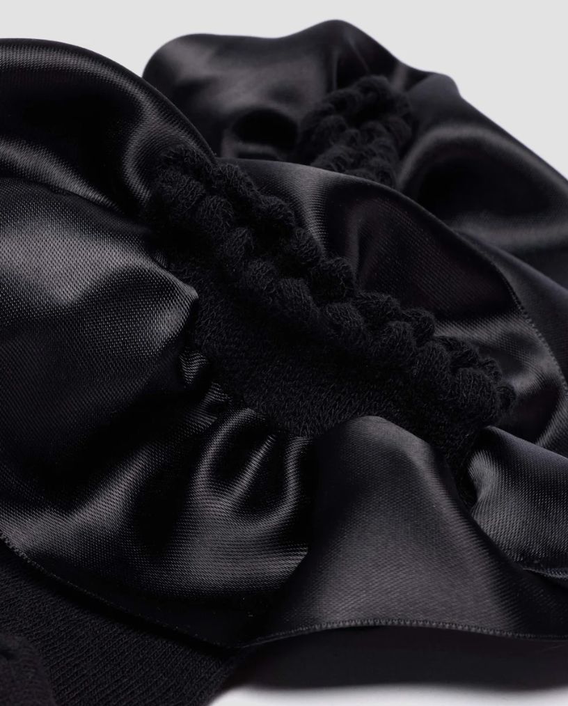 DR MARTENS SATIN FRILL SOCKS - BLACK ORGANIC