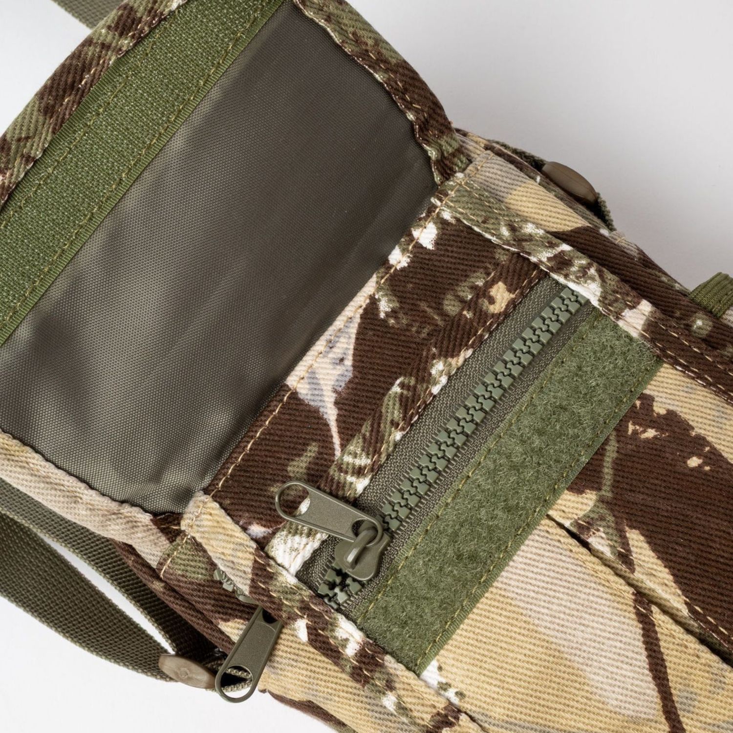 RUSTY MENS RAMBO CAMO CROSSBODY BAG - CAMO 1