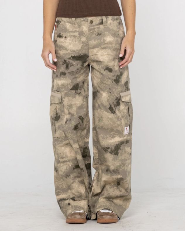 RUSTY WOMENS CAMOOZY LOW RISE CARGO PANT - CAMO