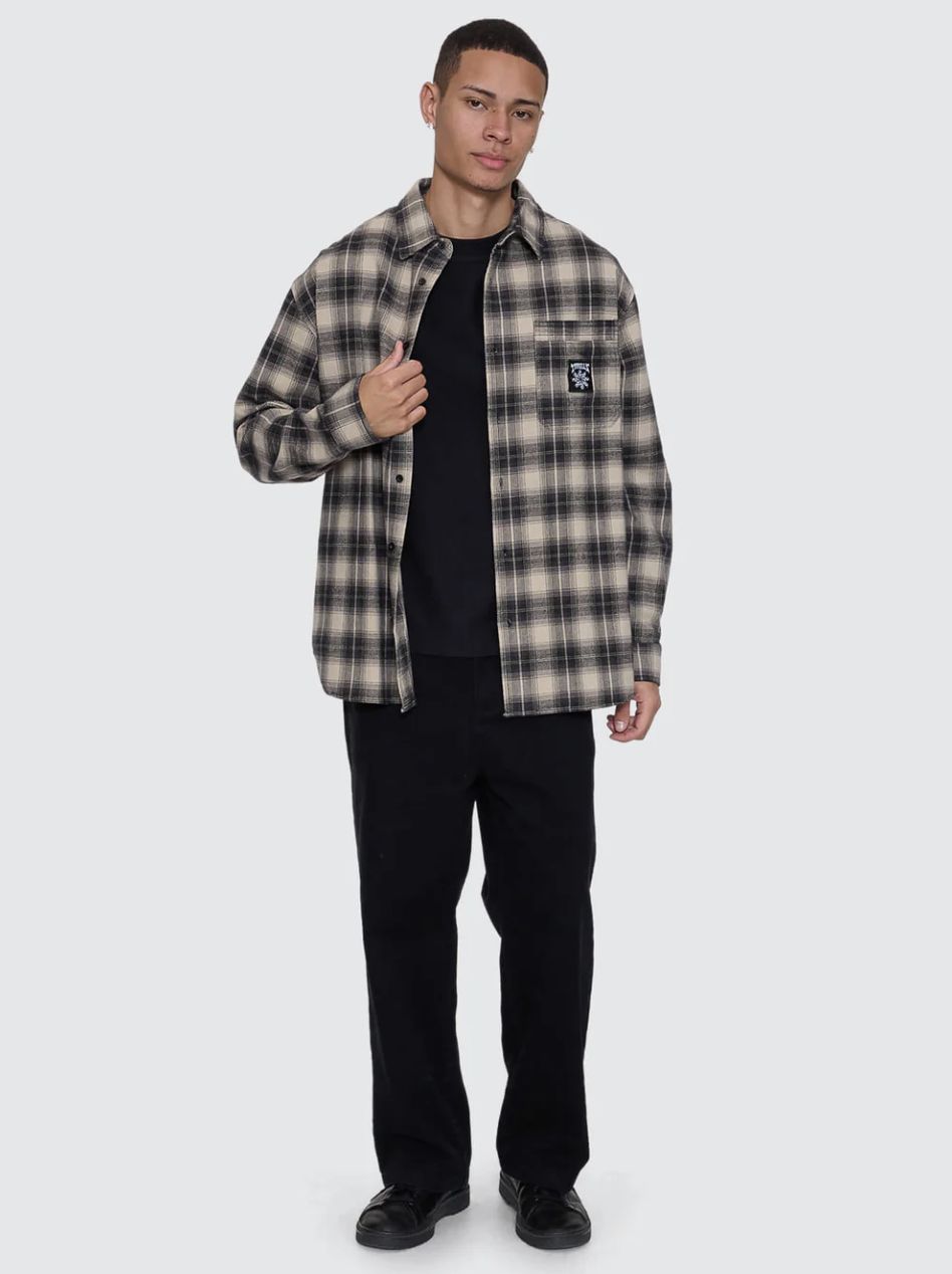 THRILLS MENS STAGGER BARRIO LONG SLEEVE FLANNEL SHIRT - BLACK