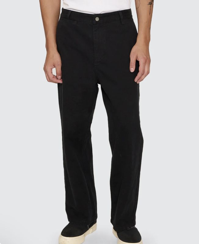 THRILLS MENS STAGGER BIG SLACKER CROPPED PANT - BLACK