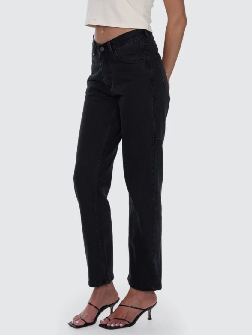 THRILLS WOMENS STEVIE MID RISE V WAIST STRAIGHT JEAN - AGED BLACK