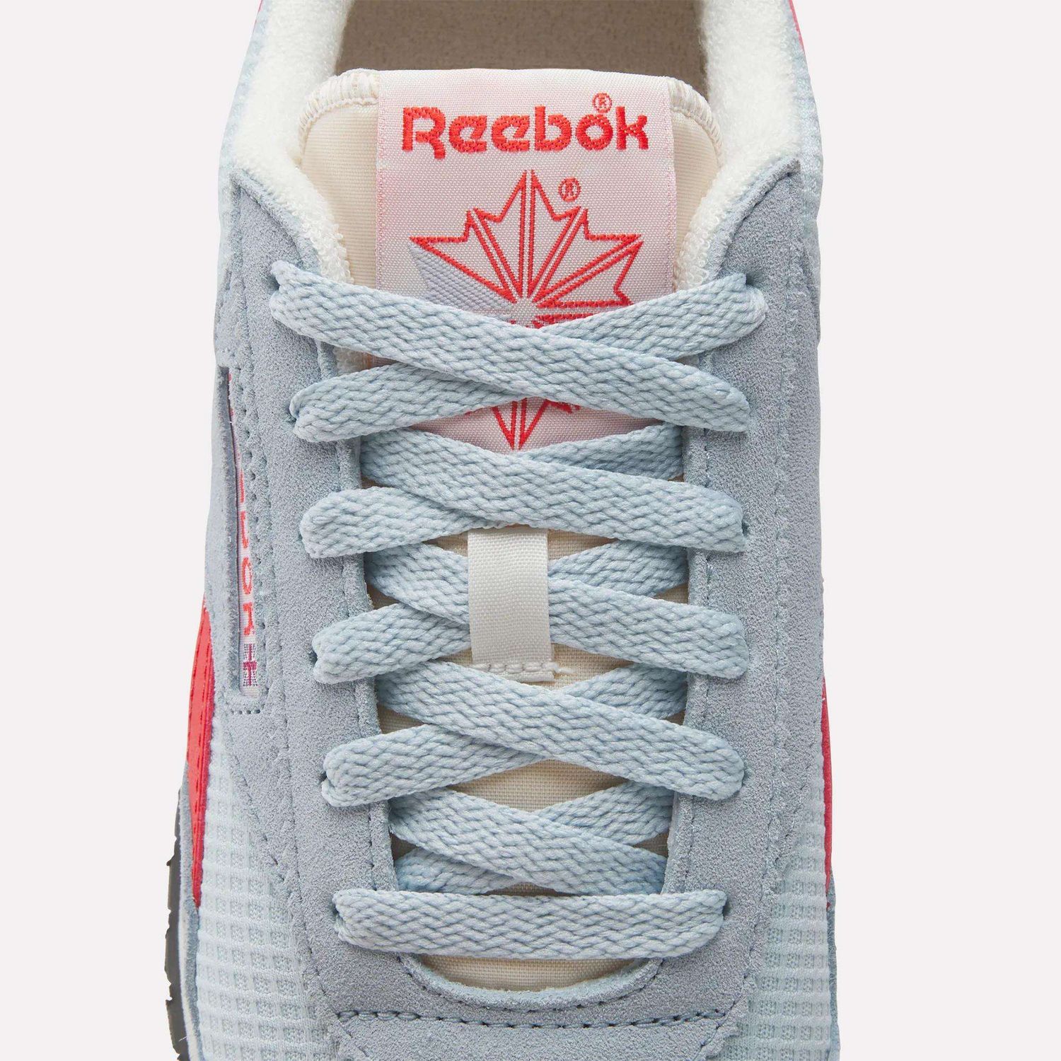 REEBOK WOMENS CLASSIC AZ SHOES- ICE BLUE/SPORT RED/WASHED BLACK
