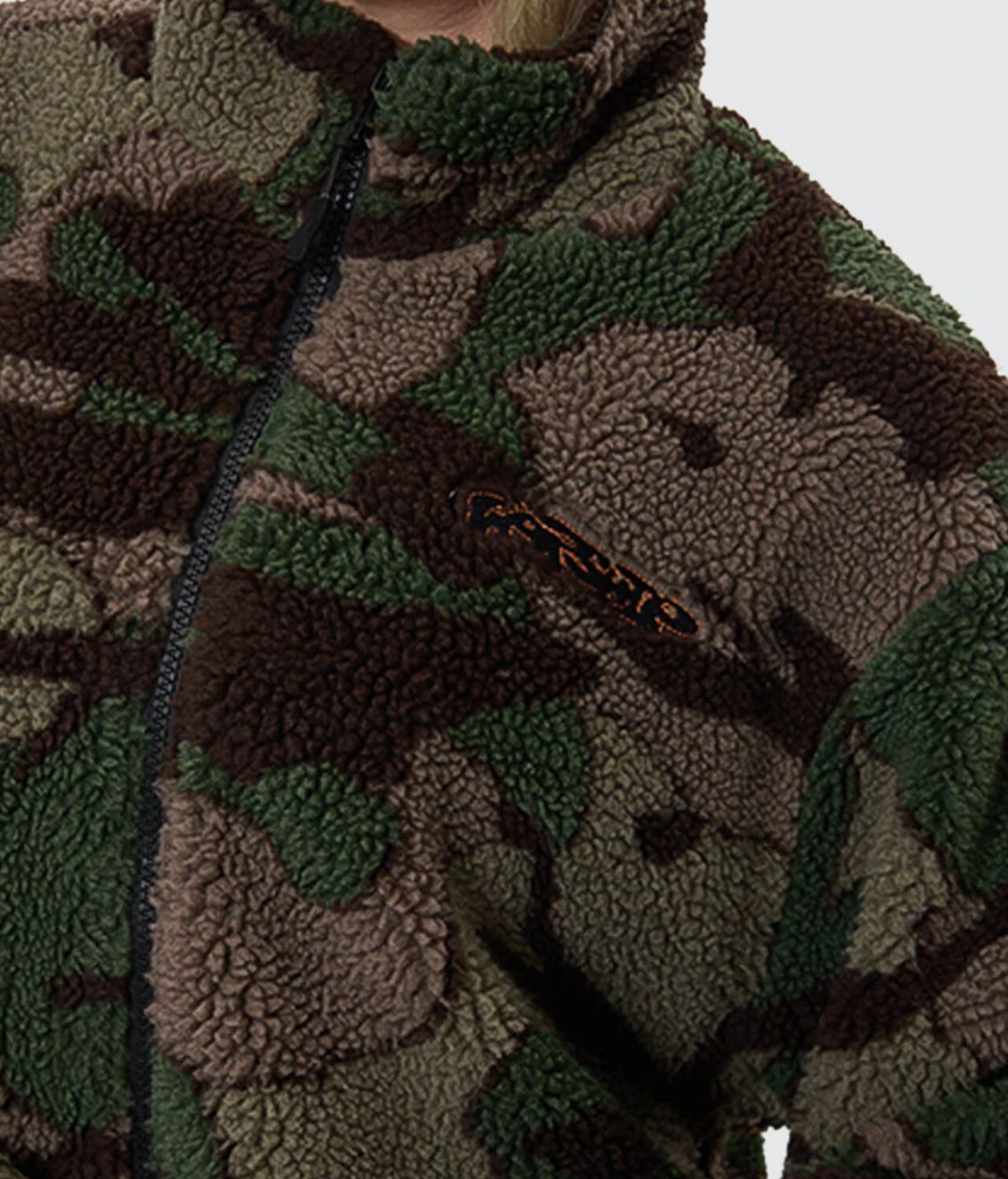 WORSHIP WOMENS PLAIN SIGHT ZIP THROUGH SHERPA FLEECE - CAMO GREEN