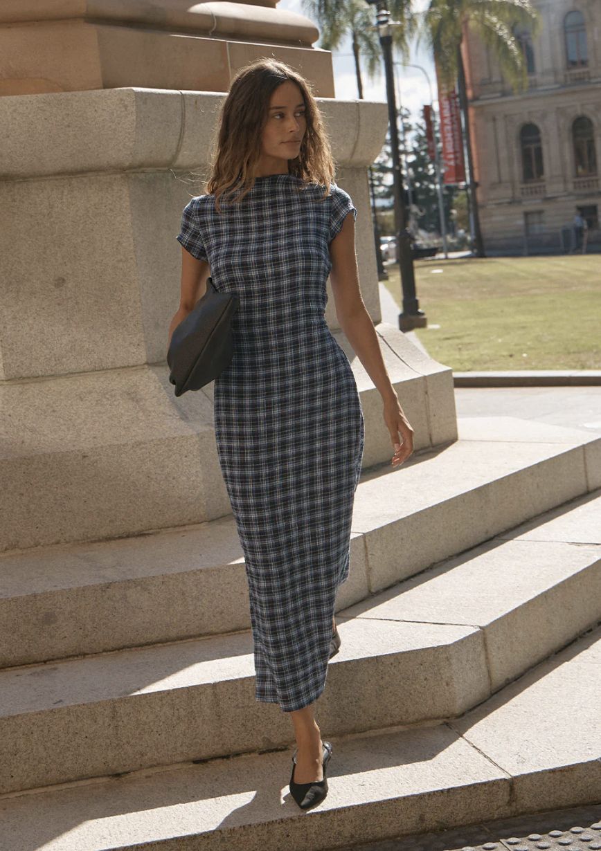 AFENDS WOMENS MOUNTAINS ELODIE - HEMP SEERSUCKER MIDI DRESS - NAVY RED CHECK