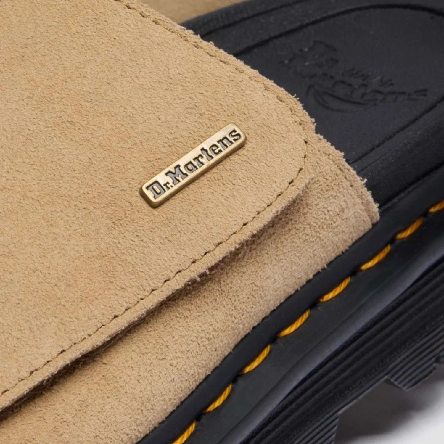 DR MARTENS ZEBZAG SLIDE SUEDE- SAVANNAH TAN EH SUEDE