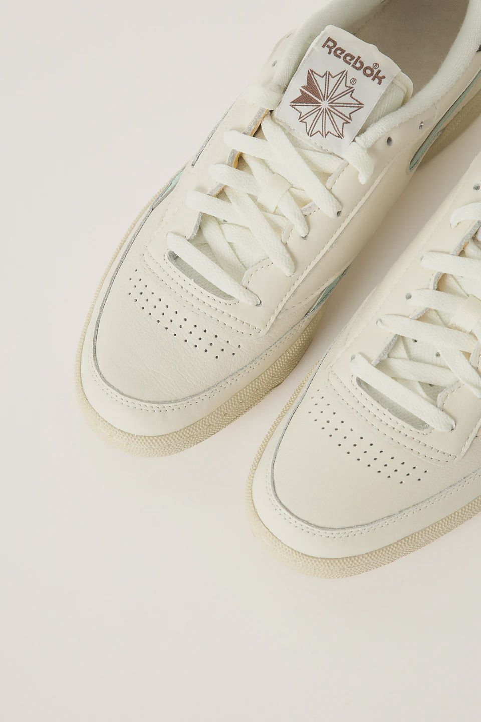 REEBOK UNISEX CLUB C REVENGE - CHALK / TRANQUIL TEAL / SIMPLEBROWN