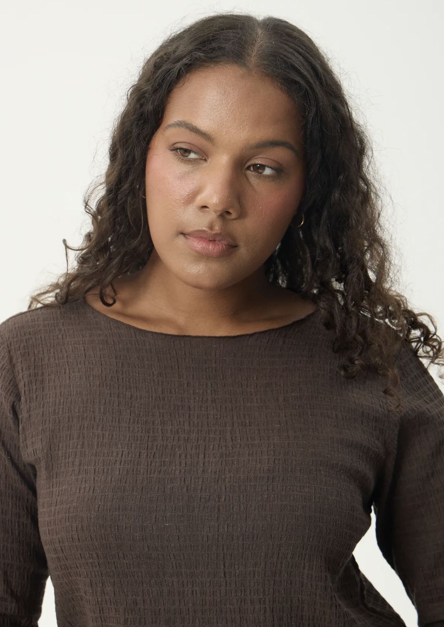 AFENDS WOMENS FOCUS - SEERSUCKER LONG SLEEVE TOP - COFFEE