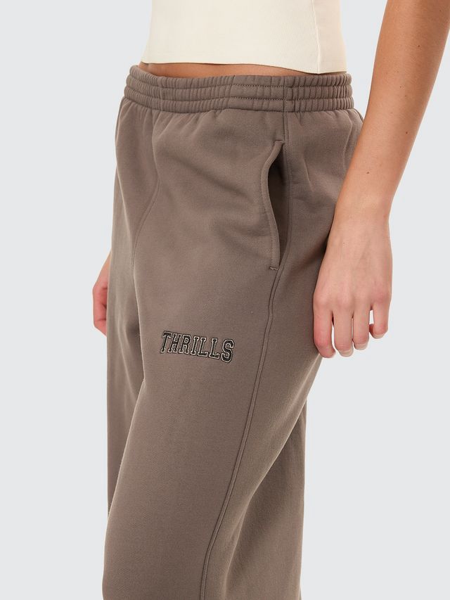 THRILLS WOMENS TAKE IT EASY TRACK PANT - CLAY SMOKE