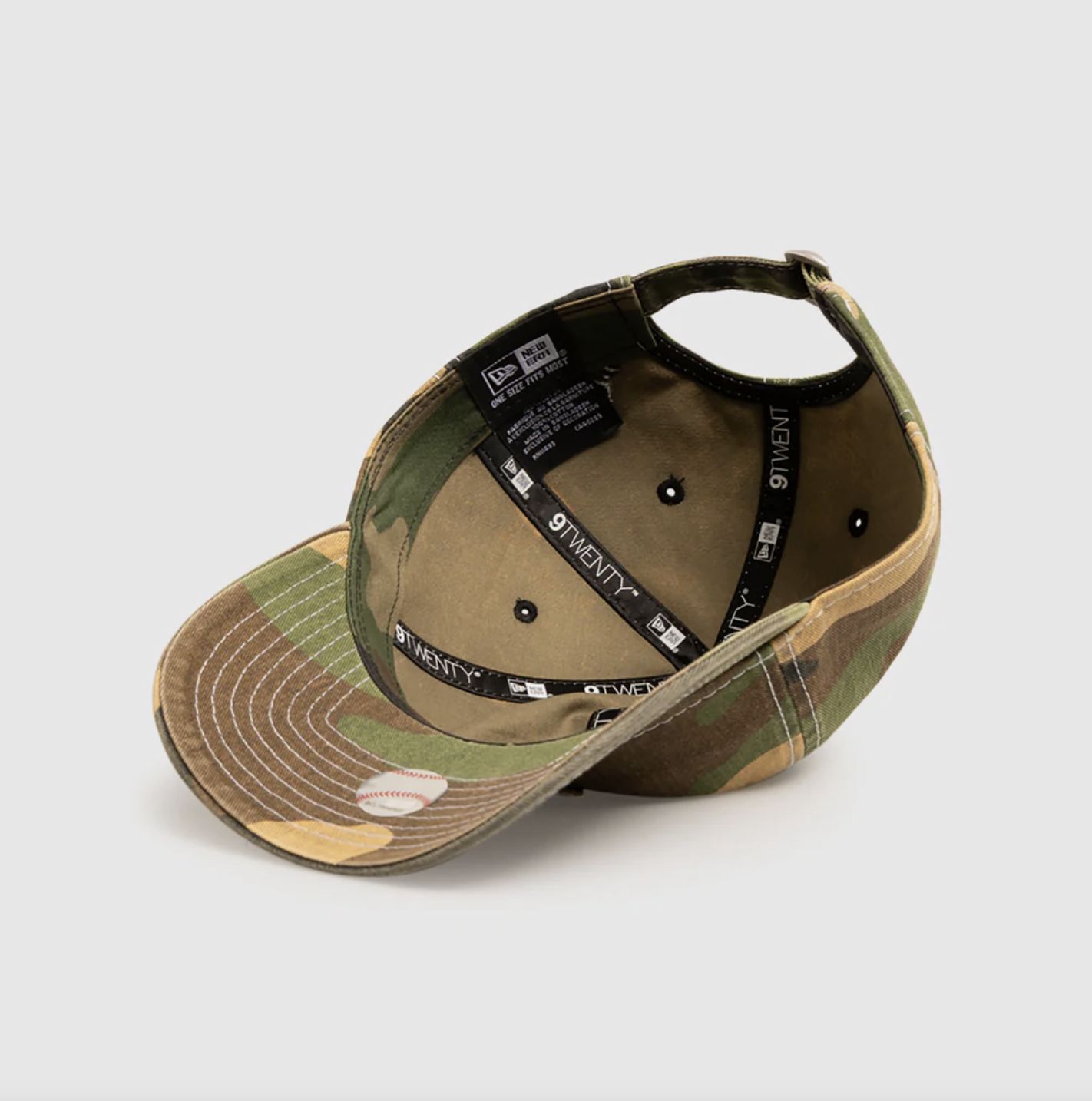 NEW ERA 9TWENTY NY YANKEES MLB CAP - FRAYED WOODLAND