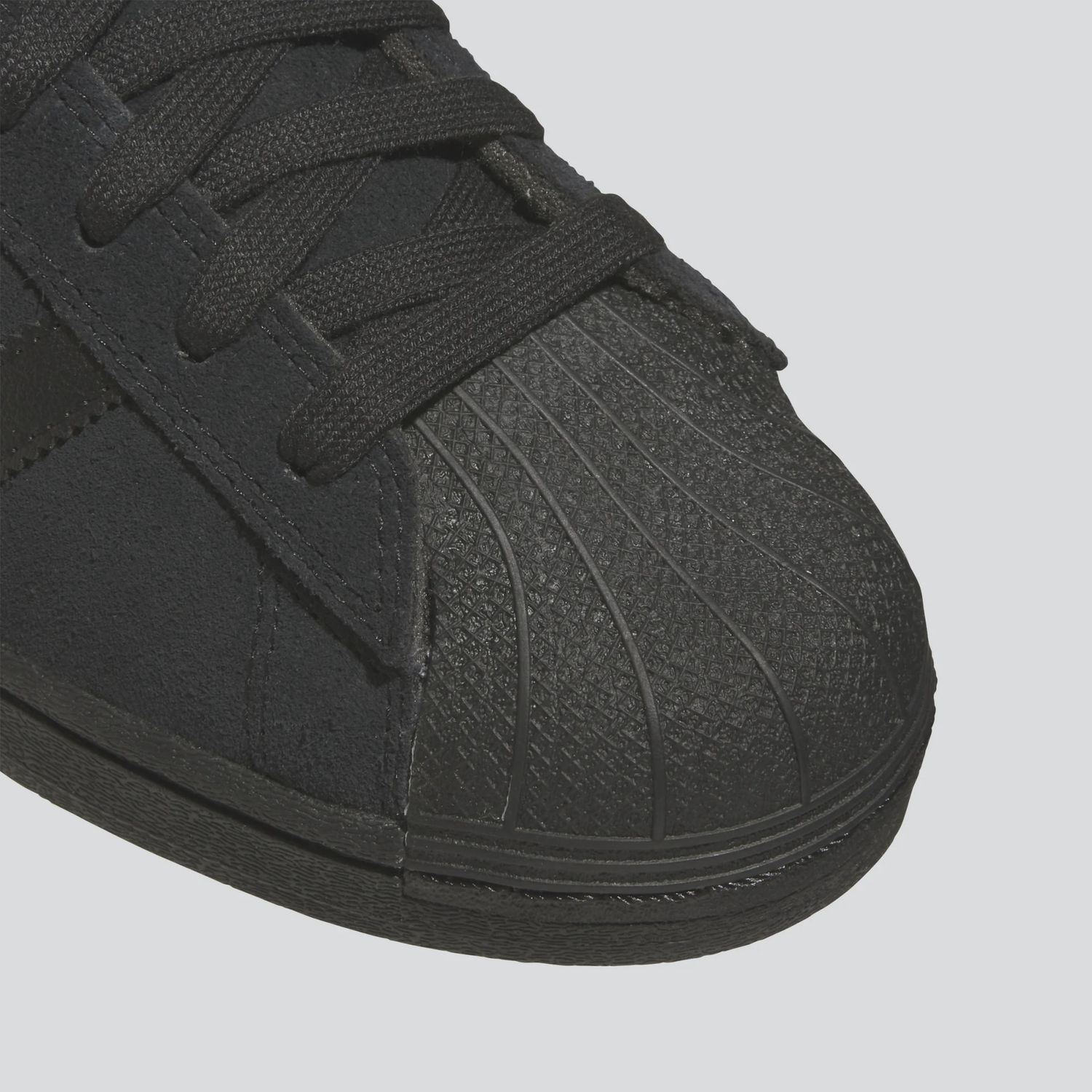 ADIDAS UNISEX SUPERSTAR ADV - BLACK/BLACK/GOLD METALLIC