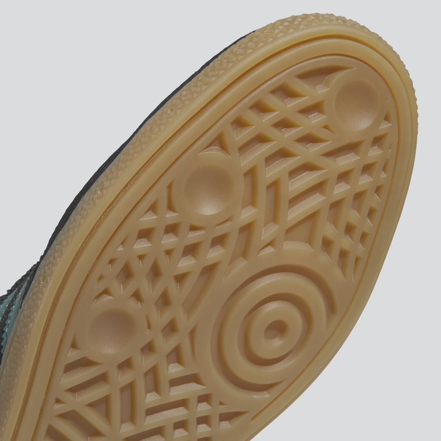 ADIDAS MENS BUSENITZ - BLACK/COLLEGIATE GREEN/GUM4