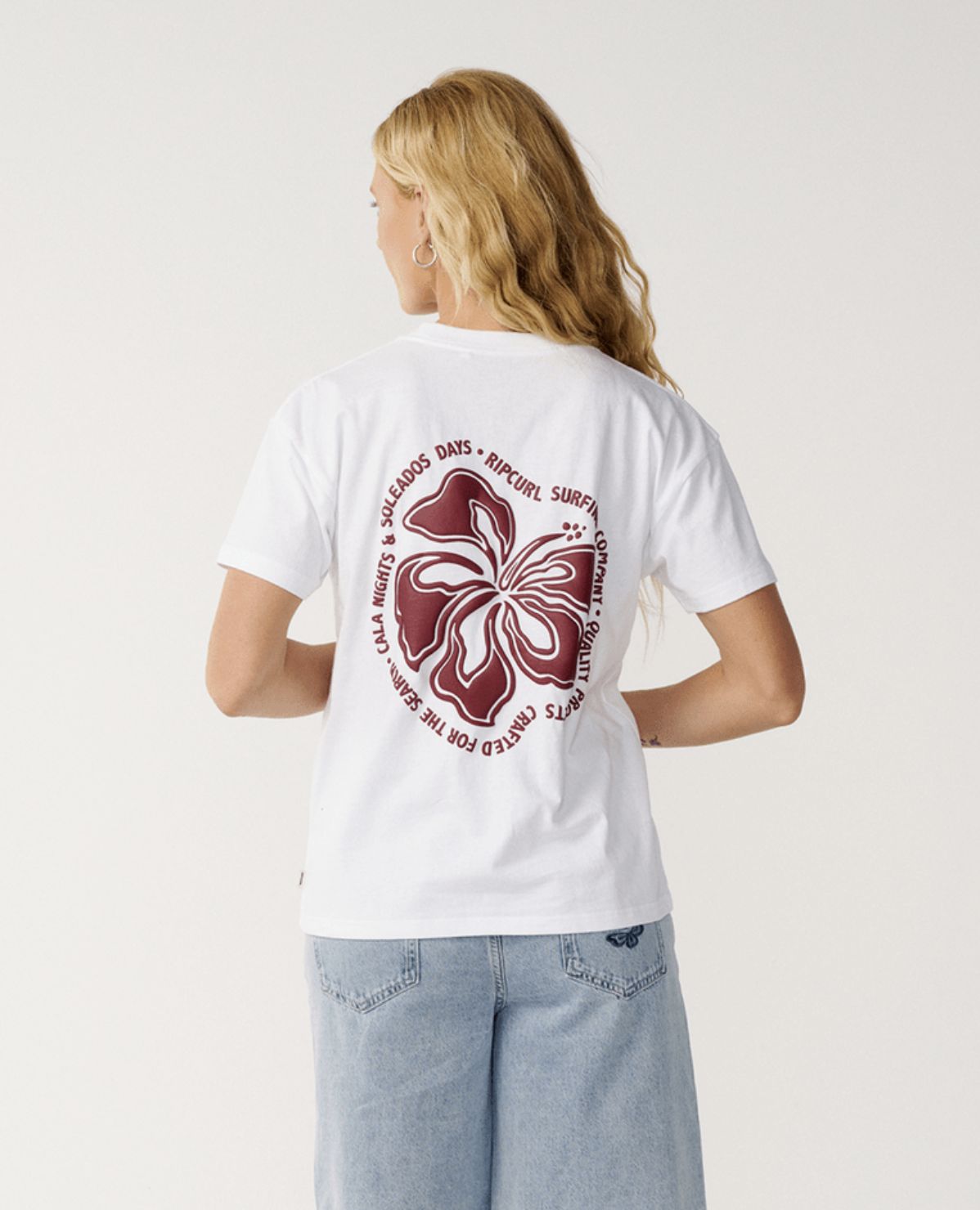 RIP CURL WOMENS SURF PUFF PARTY PACK RELAXED SS TEE - WHITE