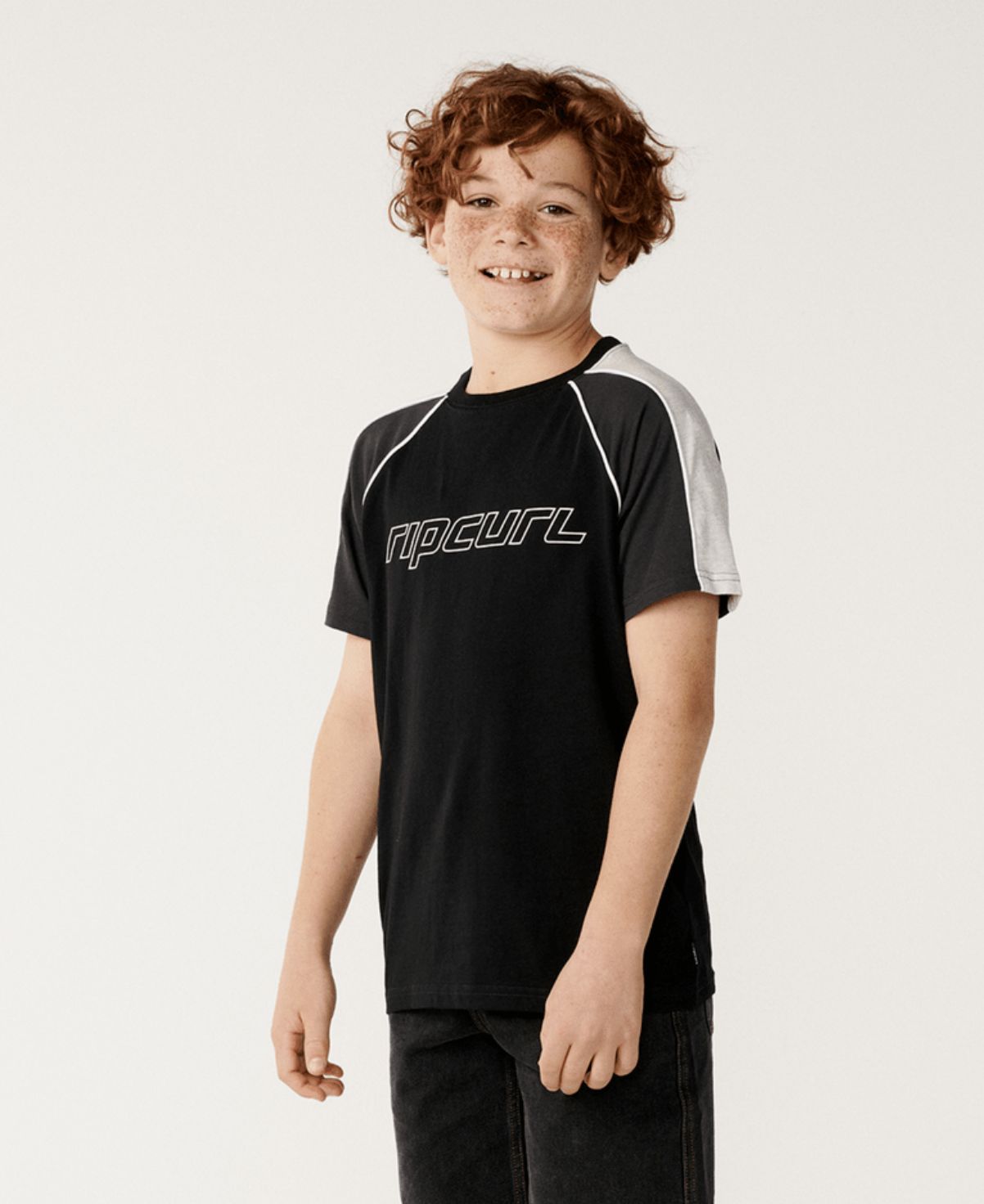 RIP CURL TEEN BOYS PANEL BEATER SS TEE - BLACK