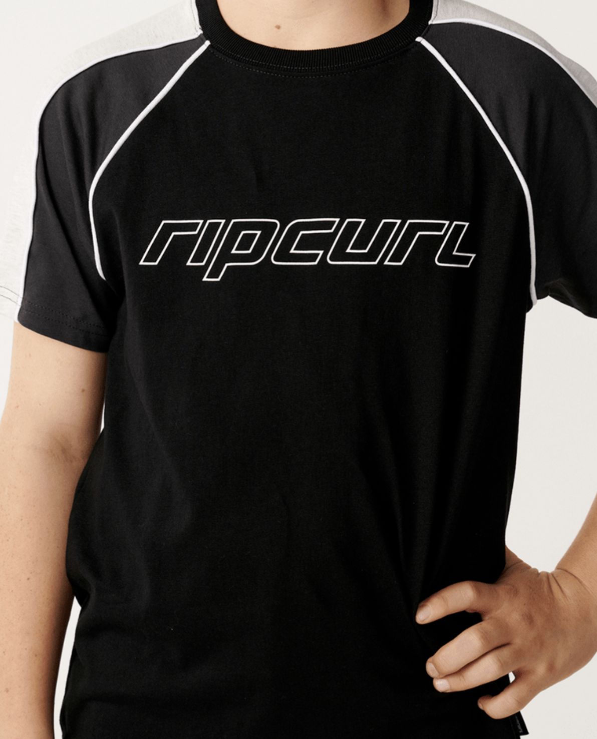 RIP CURL TEEN BOYS PANEL BEATER SS TEE - BLACK
