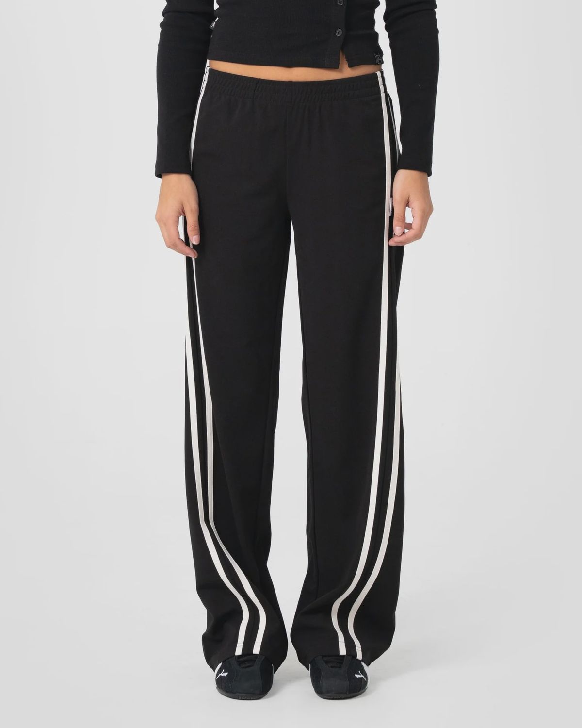 RUSTY WOMENS BRONSON LOW RISE TRACKPANT - BLACK