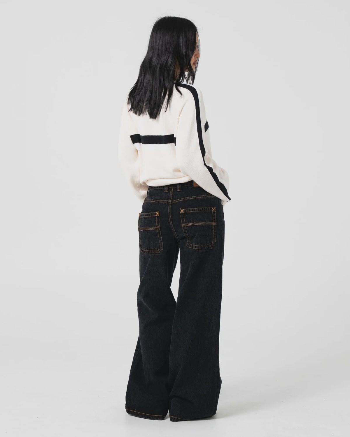RUSTY WOMENS WHITE LINES LONG SLEEVE CREW NECK KNIT - CREAM/BLACK