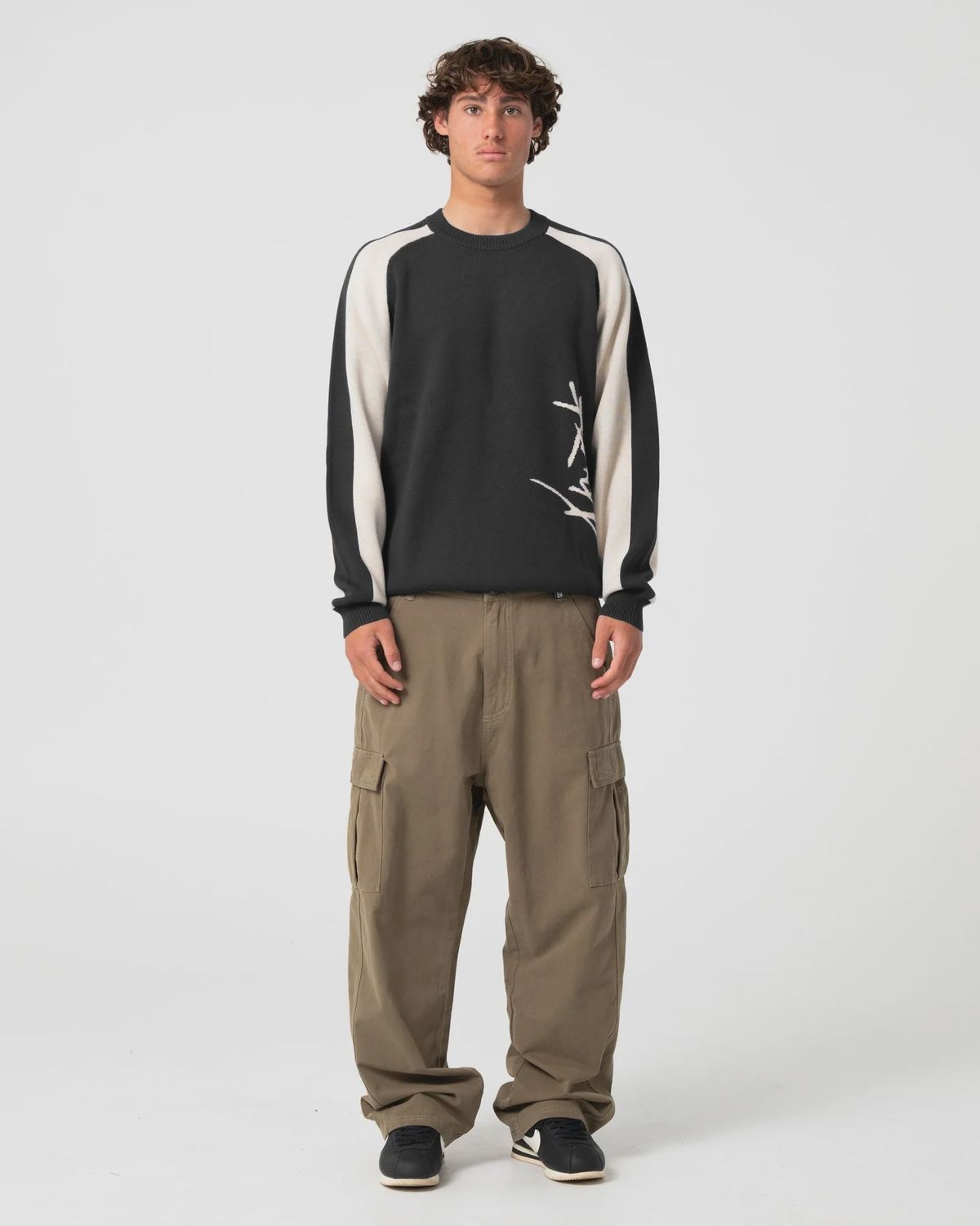 RUSTY MENS ROLL SAFE BOXY KNITTED CREW - BLACK MARLE
