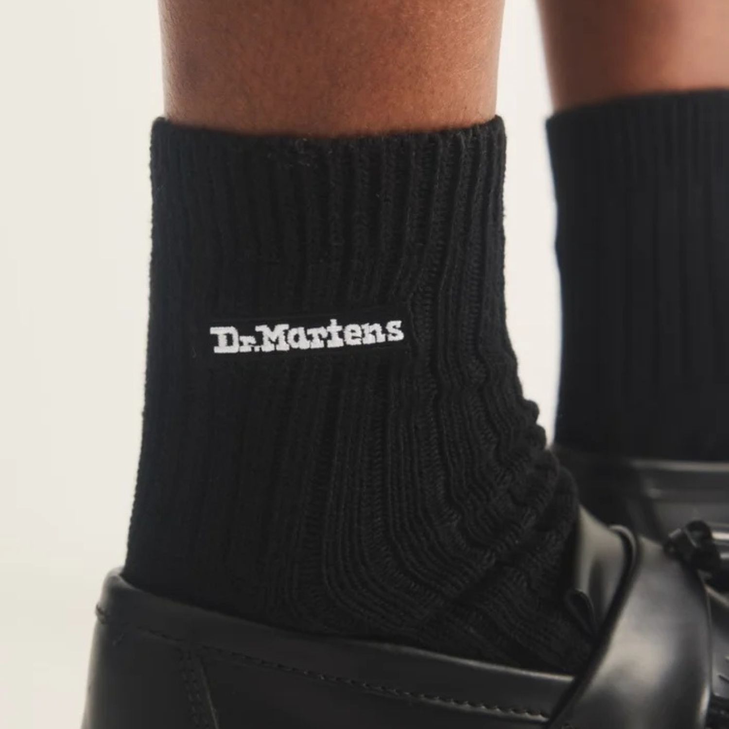 DR MARTENS SHORT SOCKS - BLACK
