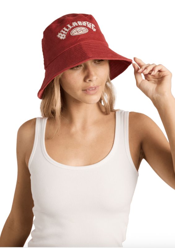 BILLABONG WOMENS LIVING 73 BUCKET HAT - RED CRUSH