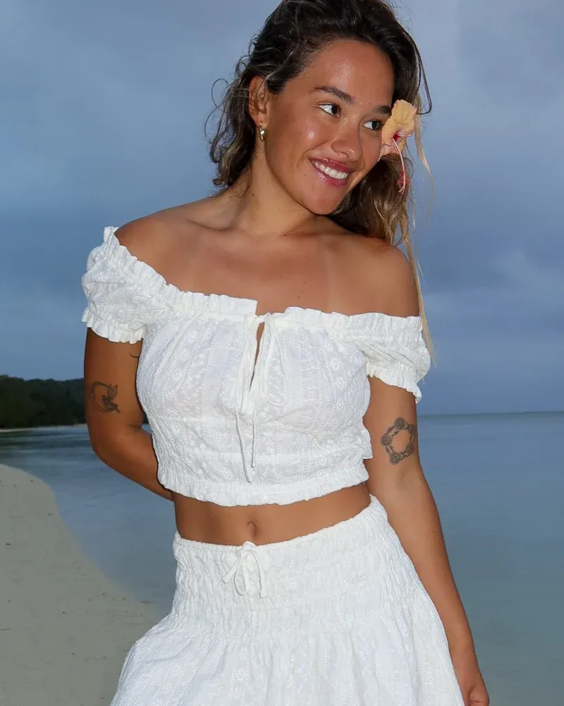 BILLABONG WOMENS SUNNY BRODERIE TOP - SALT CRYSTAL