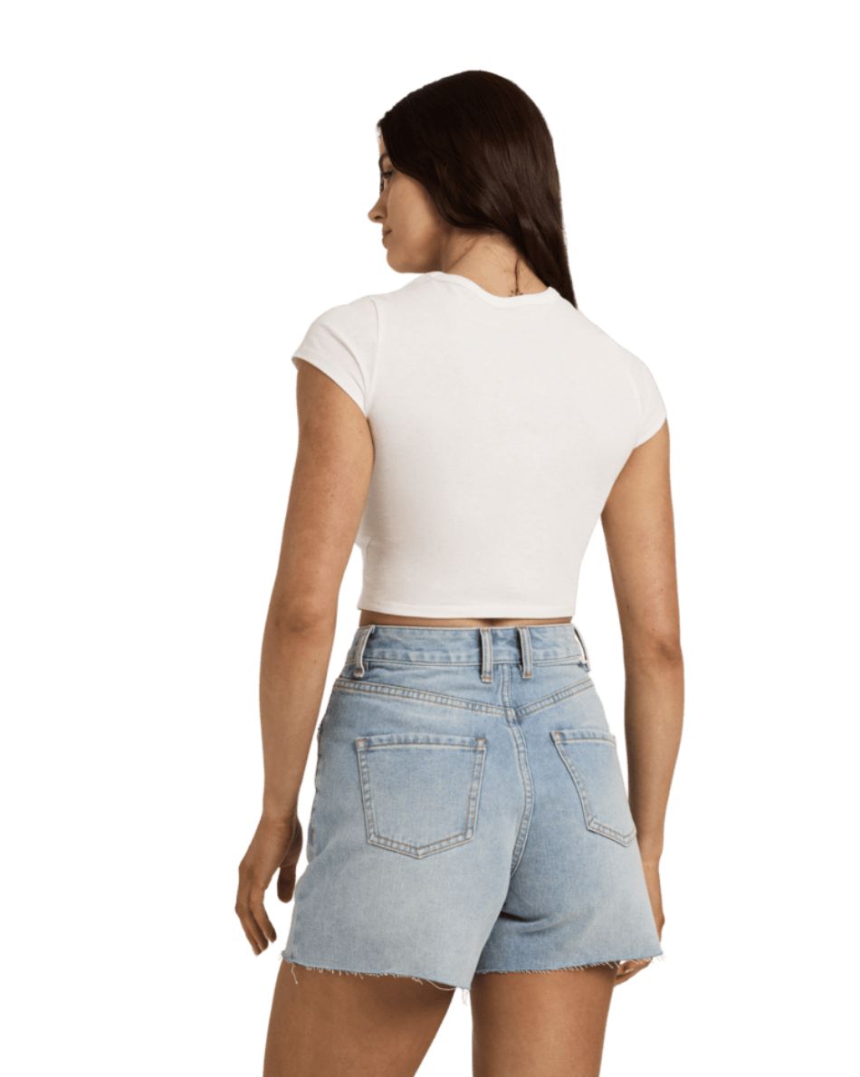 BILLABONG WOMENS TAKE A MOMENT SS TEE - SALT CRYSTAL