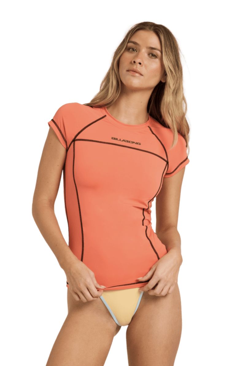 BILLABONG WOMENS LUVSURF WAHINE SS RASHIE - PARADISE SPICE