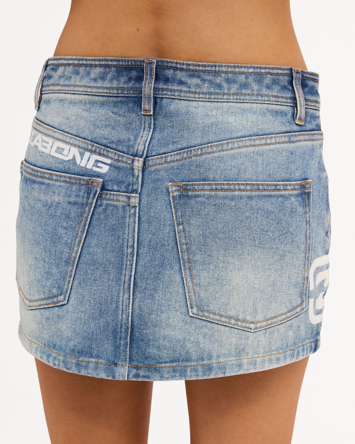 BILLABONG WOMENS DREAM ON DENIM SKIRT - OCEAN WASH