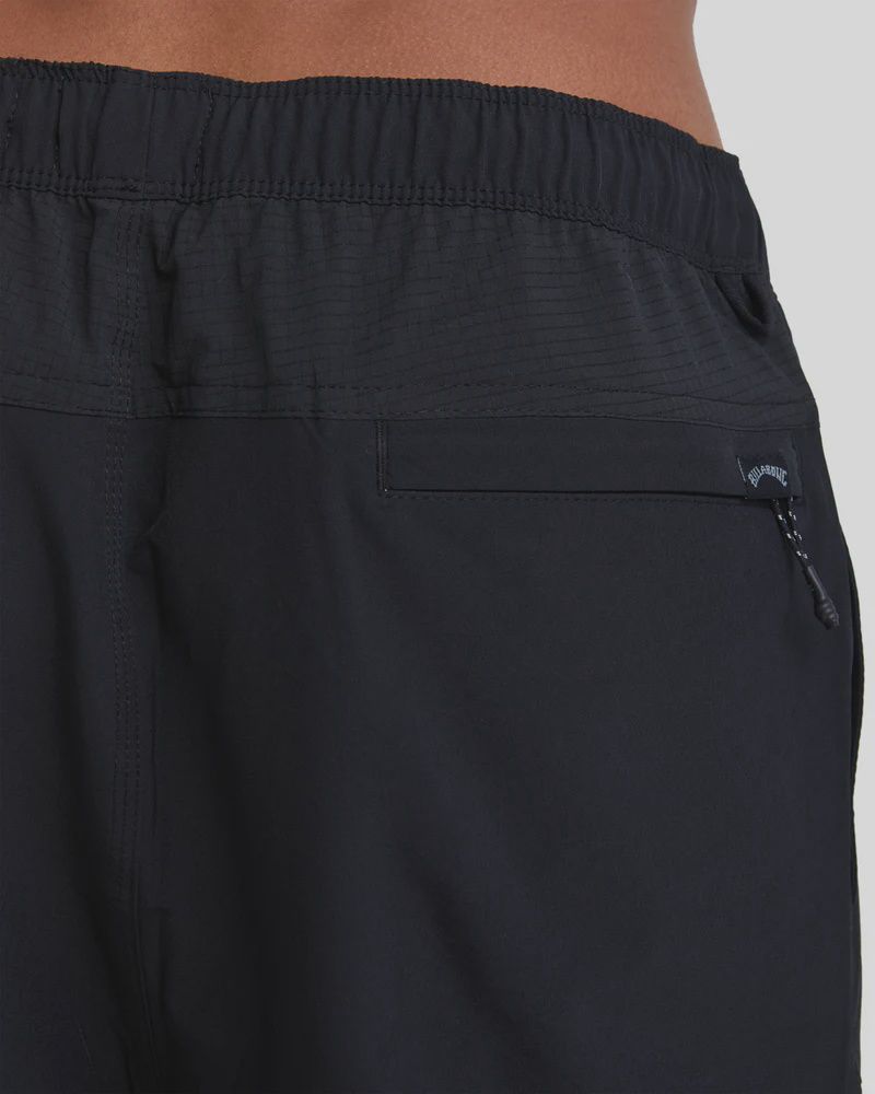 BILLABONG MENS SURFTREK ELASTIC SHORT - BLACK