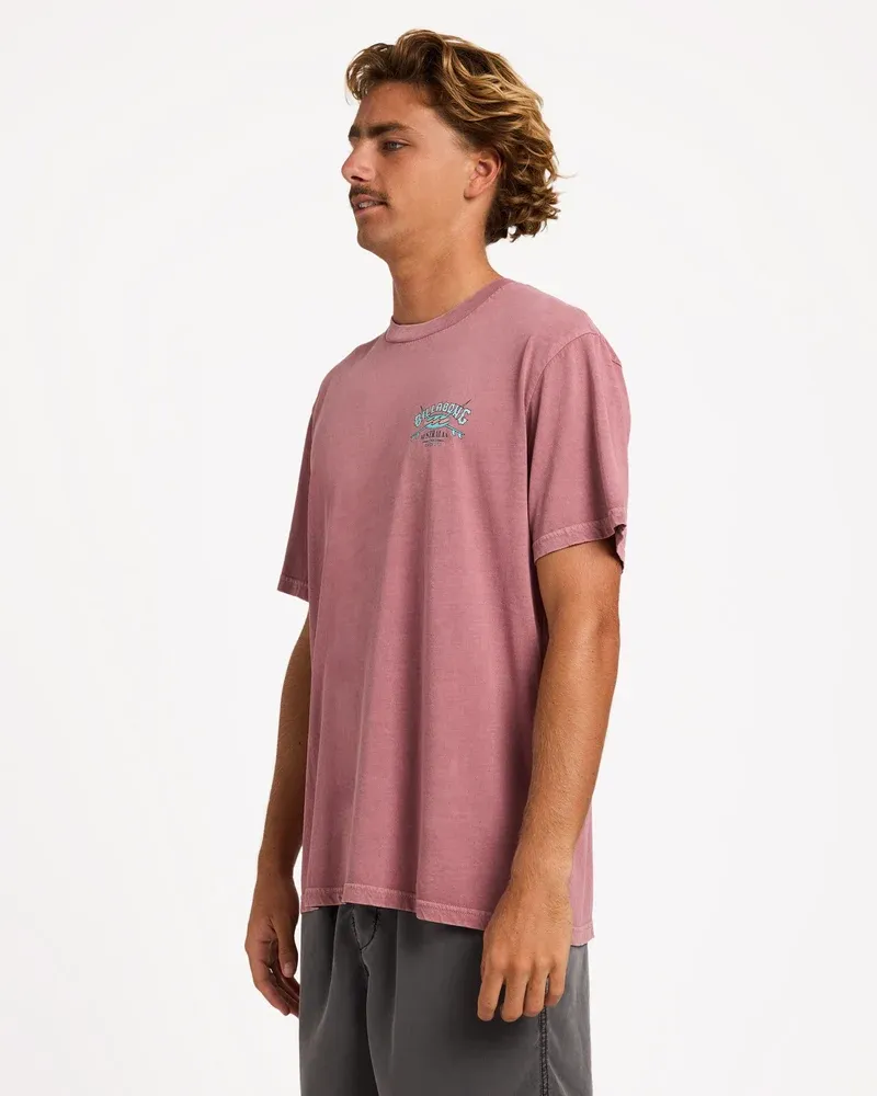 BILLABONG MENS HERITAGE ARCH WW PREMIUM SS TEE - RED DAHLIA