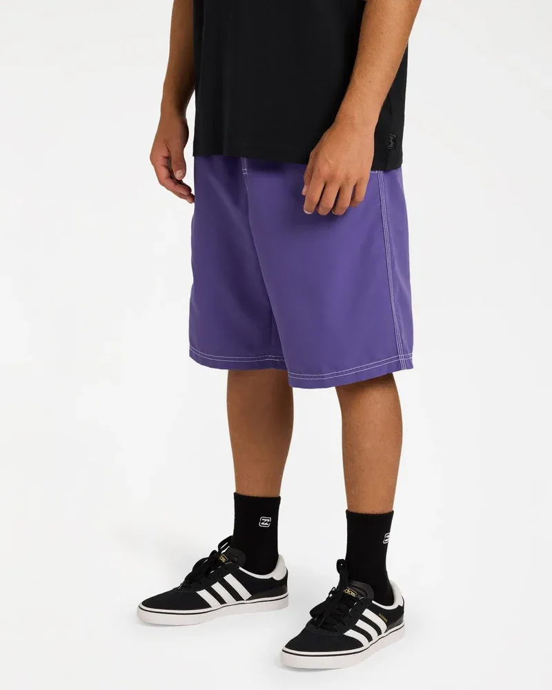 BILLABONG MENS THROW ON 22" BOARDSHORT - PURPLE