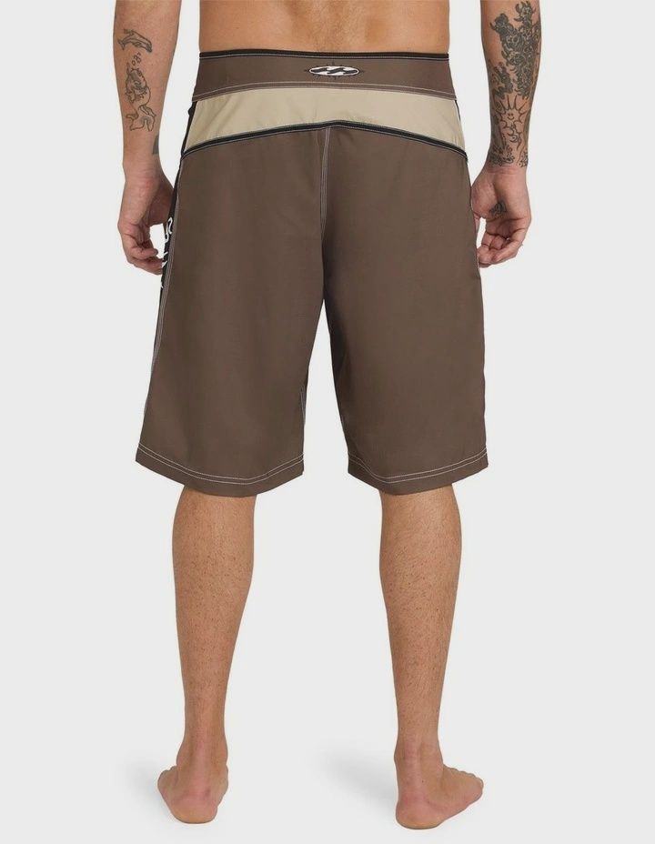 BILLABONG MENS CREED PRO BOARDSHORT - CAVA