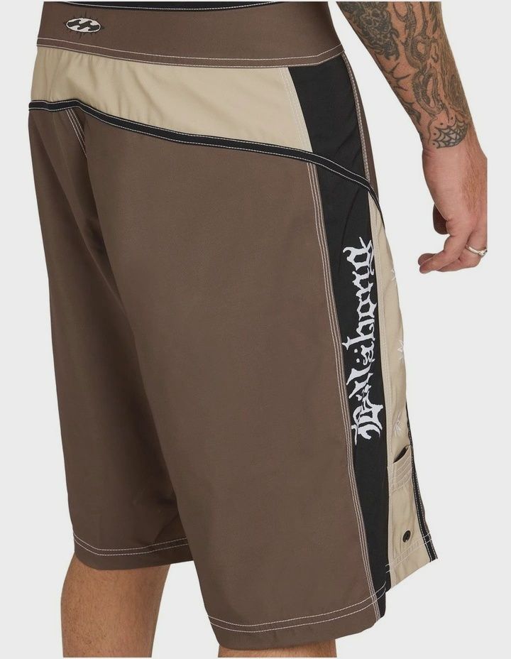 BILLABONG MENS CREED PRO BOARDSHORT - CAVA