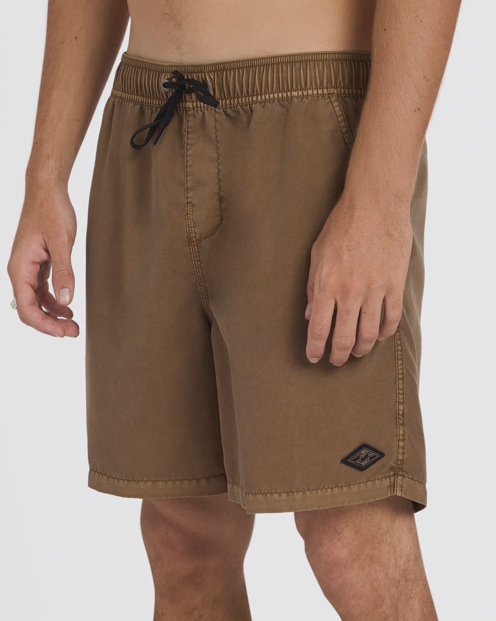 BILLABONG MENS ALL DAY OVERDYED LAYBACK SHORT - COFFEE BEAN