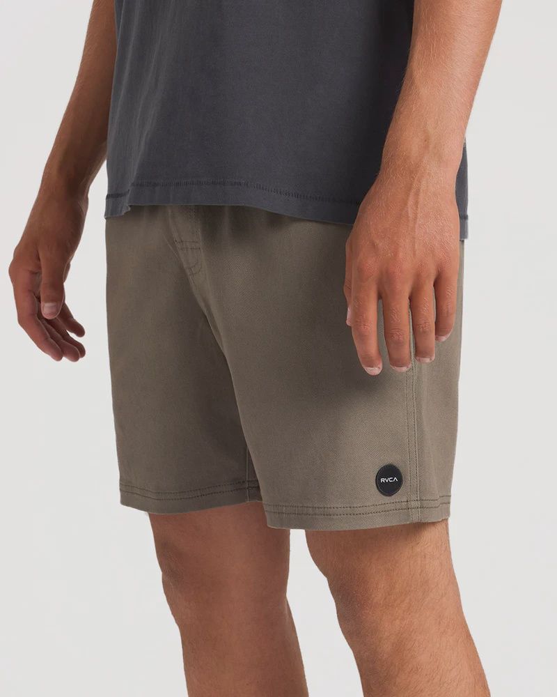 RVCA MENS ESCAPE ELASTIC SHORT - MUSHROOM